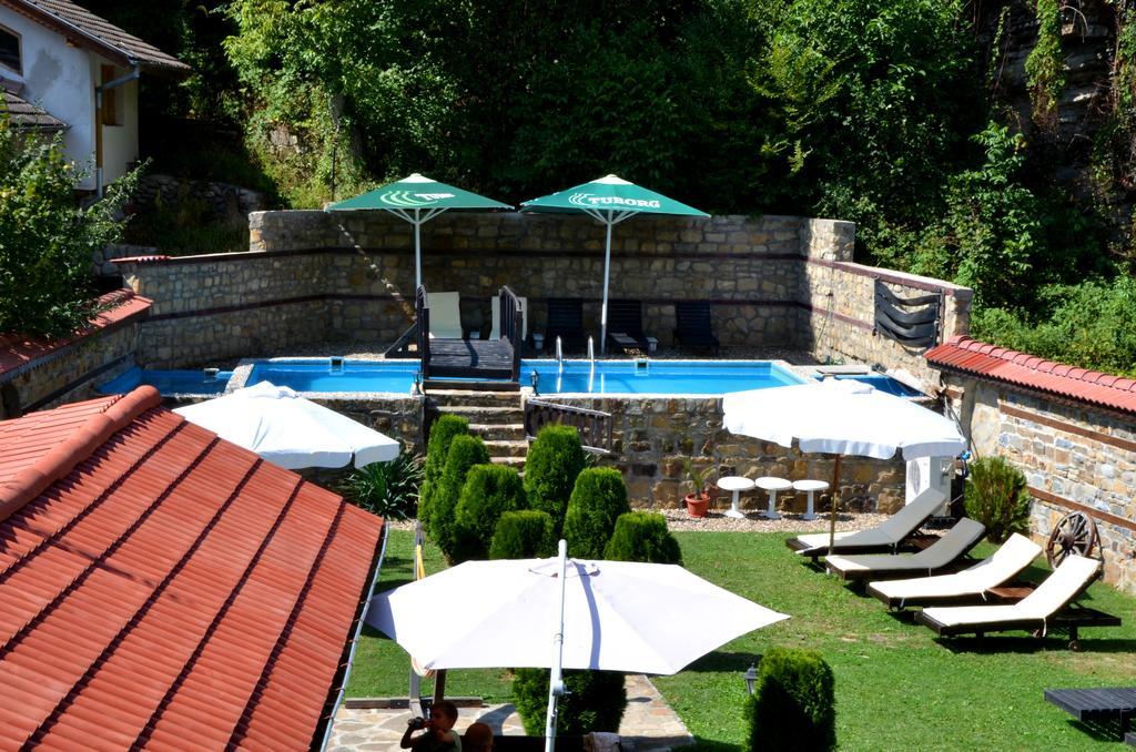 Къщата - Къща За Гости Ribarița Exterior foto